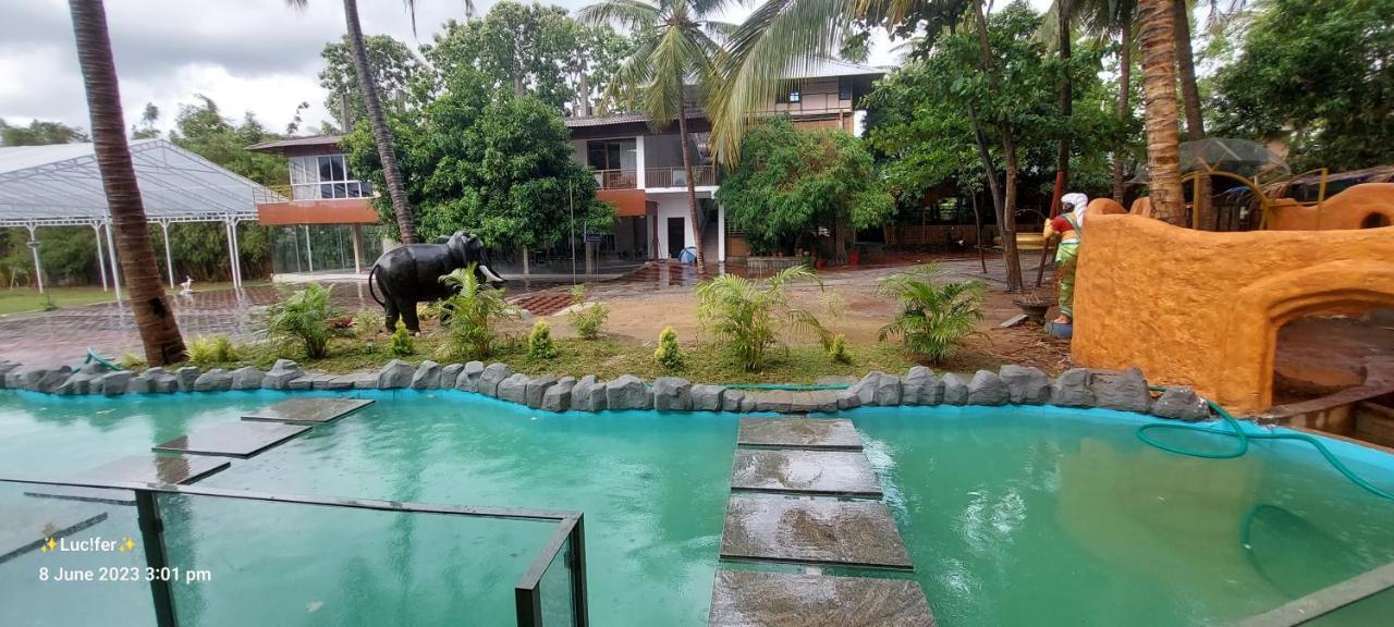 Udaya Resort Палаккад Экстерьер фото